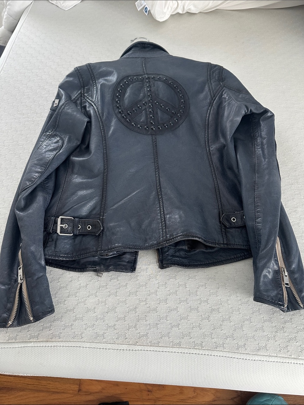 Mauritius Peace sign leather jacket